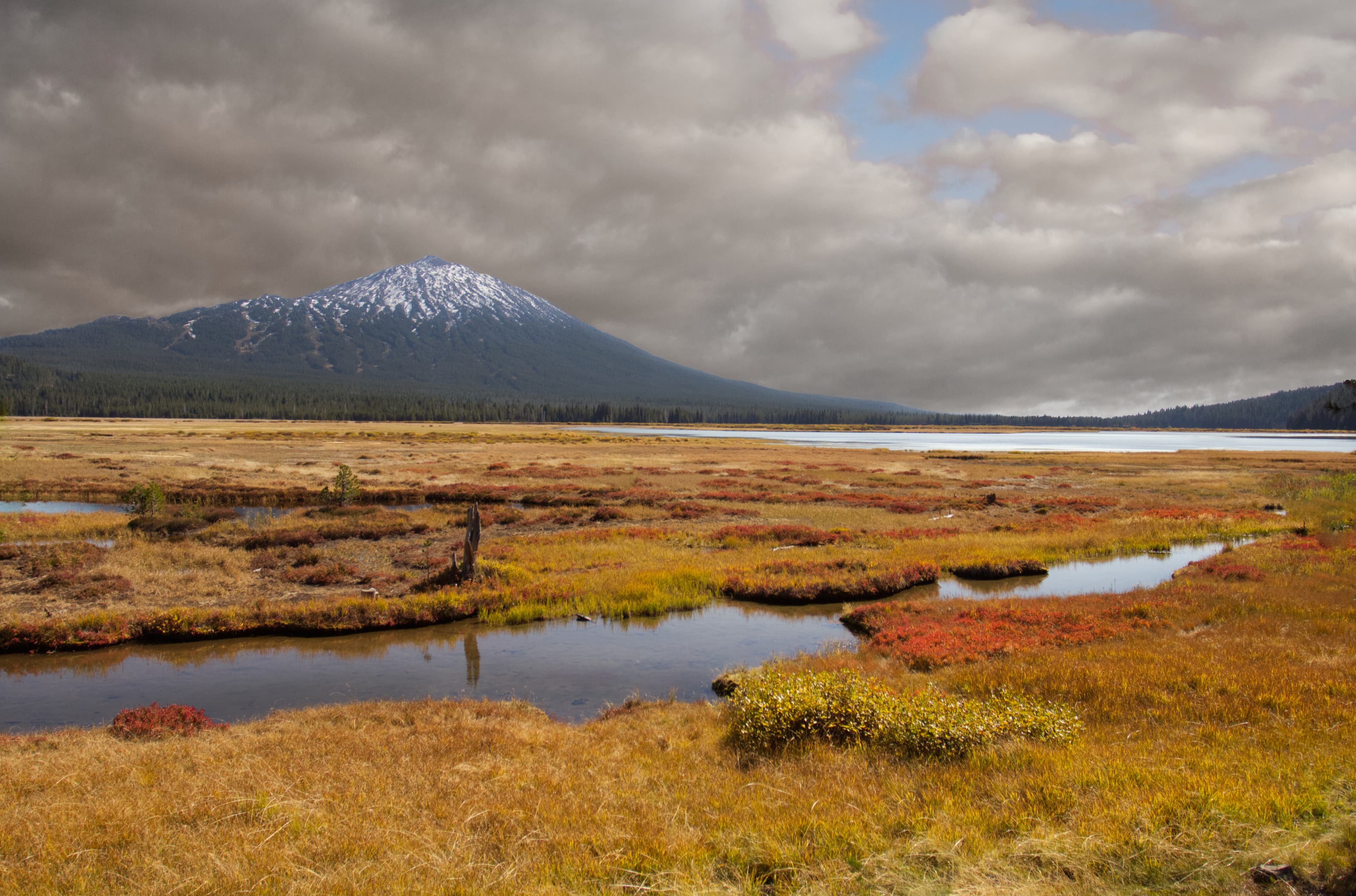 Cascade Lakes Scenic Byway — overland route near Bend, Oregon, Oregon