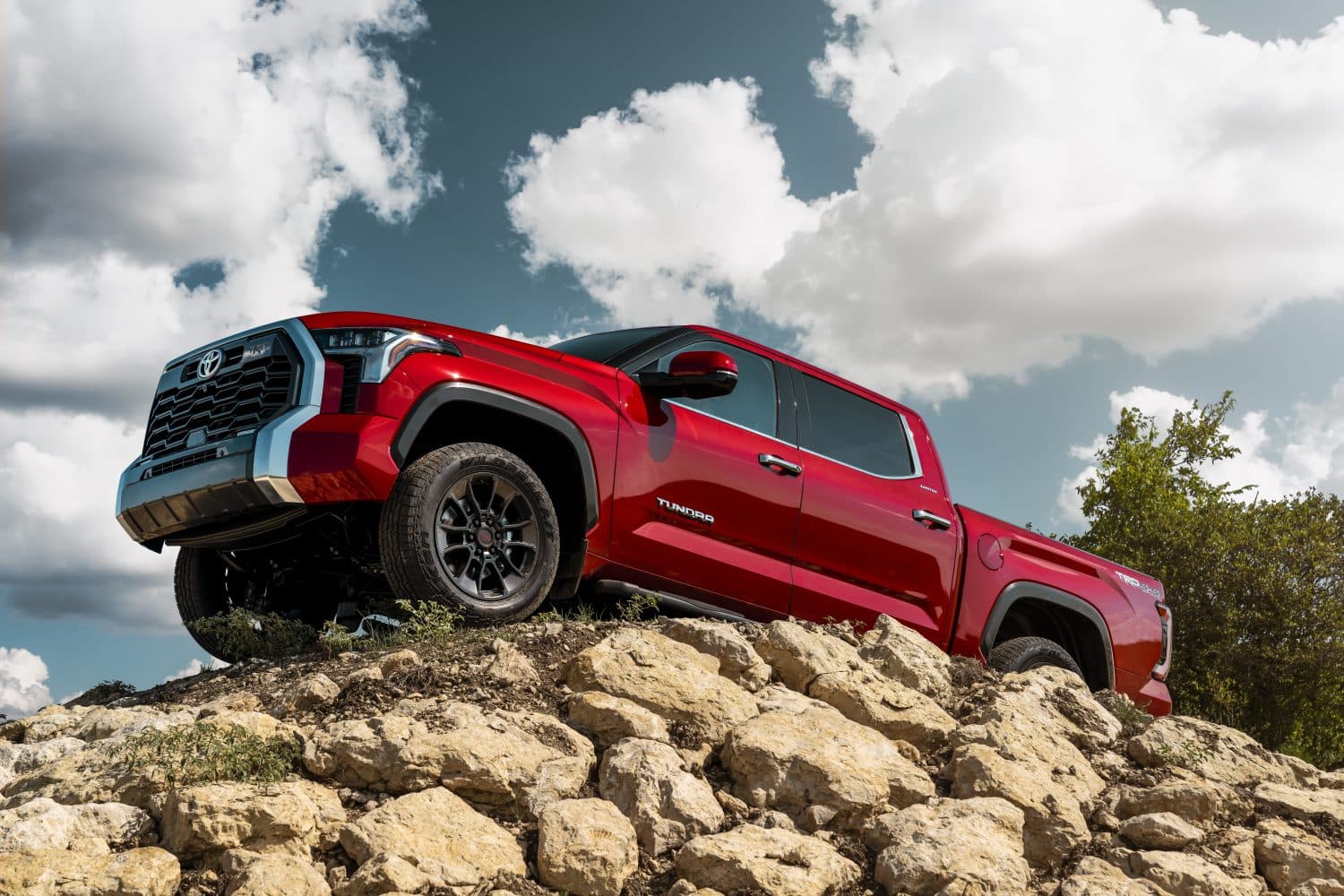 Toyota's Third Tundra Engine Recall in Two Years Adds 44,000 Trucks — Dispatch by Chris Emery